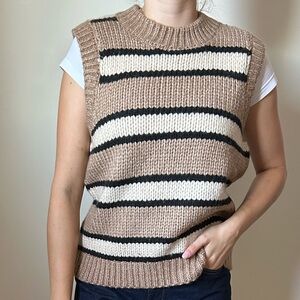 BNWOT Chunky Knit Vest